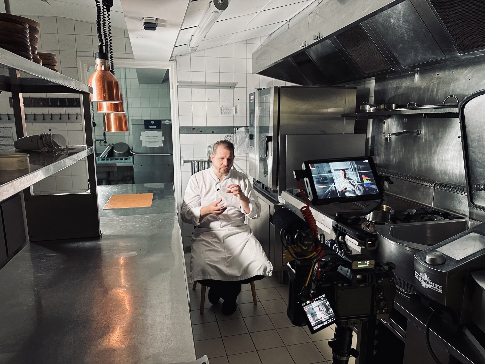 La parole au chef — interview face caméra